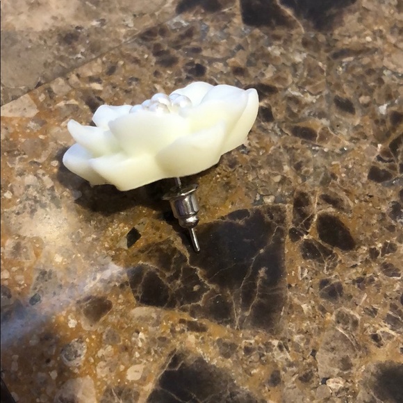 Hand Painted Boho White Camellia - Picture 4 of 4